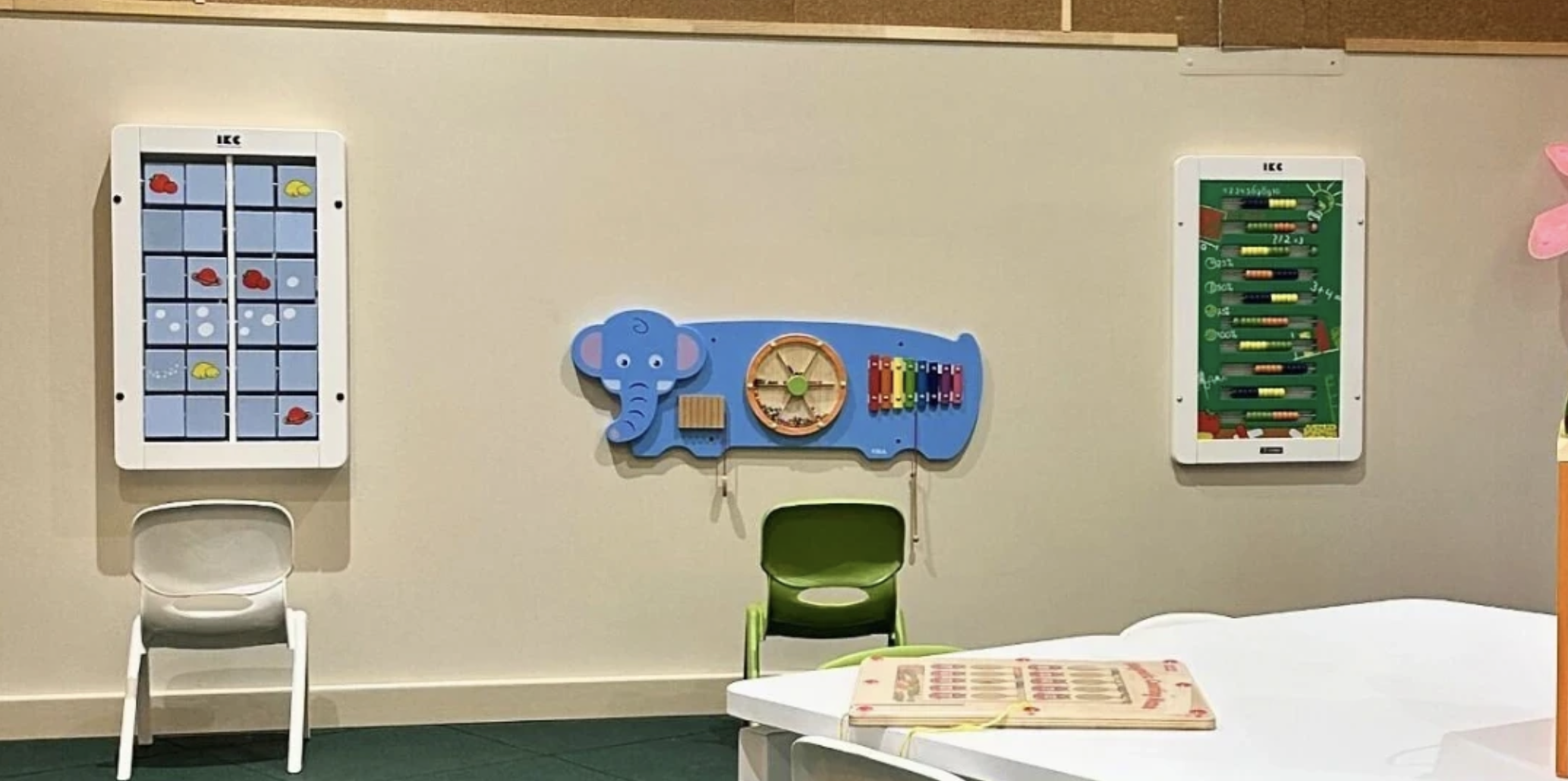 在新莱昂州蓝彩虹的包容性游乐体验